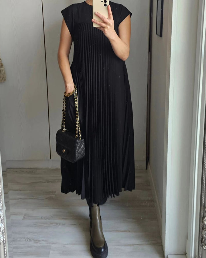 Jolijn™ |  Timeless and comfortable dress