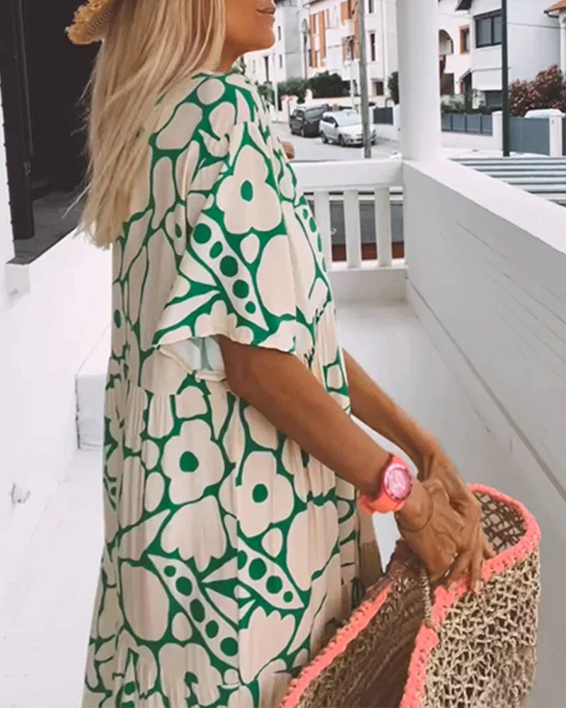 Christine | Flowy dress with elegant graphic prints