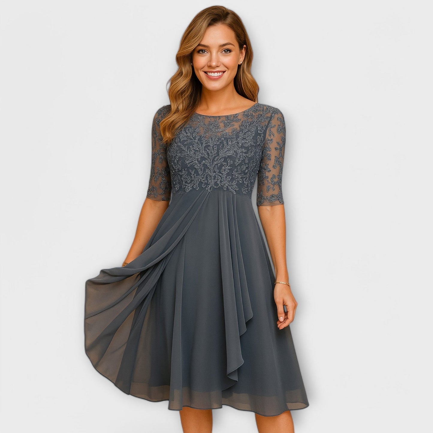 Larisse | Elegant Lace Midi Dress