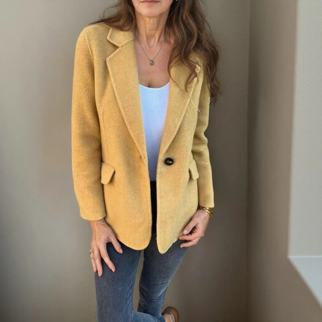 Yarrah | Stylish Women Blaze