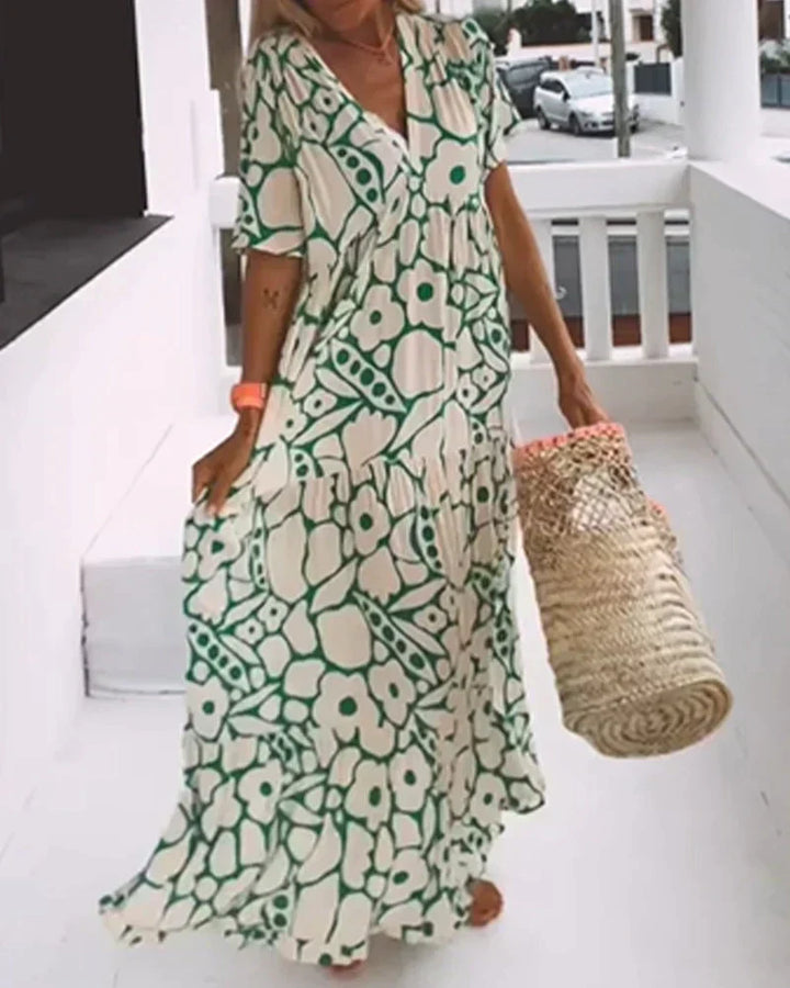 Christine | Flowy dress with elegant graphic prints