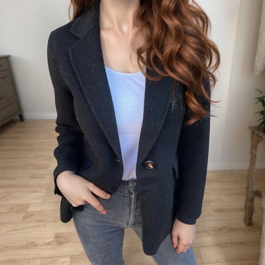 Yarrah | Stylish Women Blaze