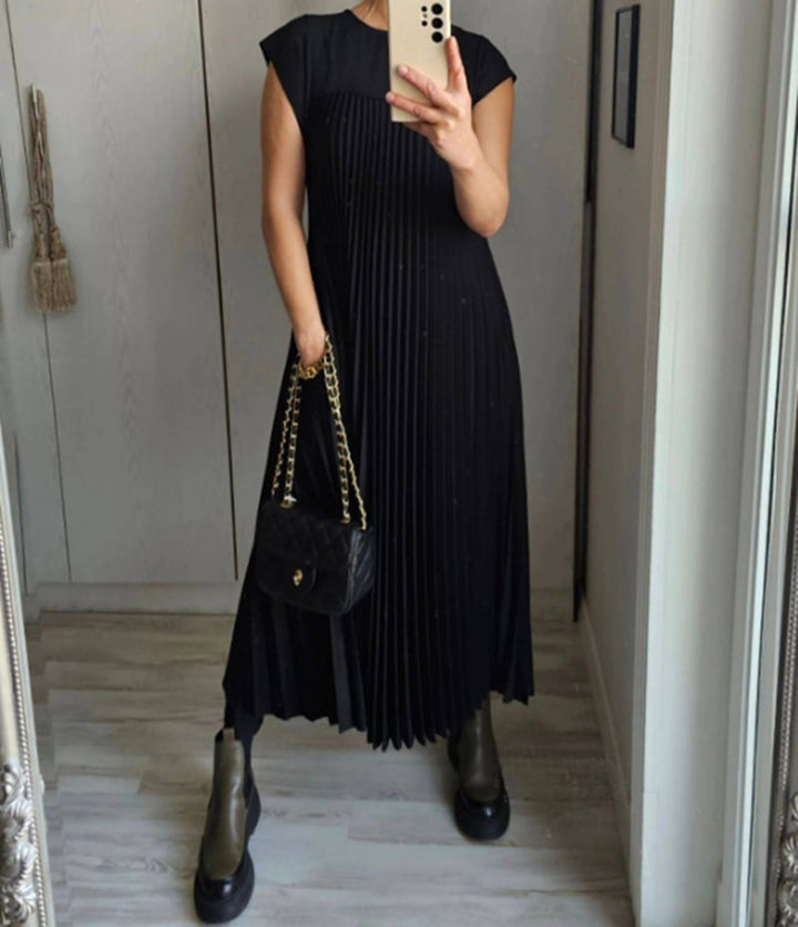 Jolijn™ |  Timeless and comfortable dress