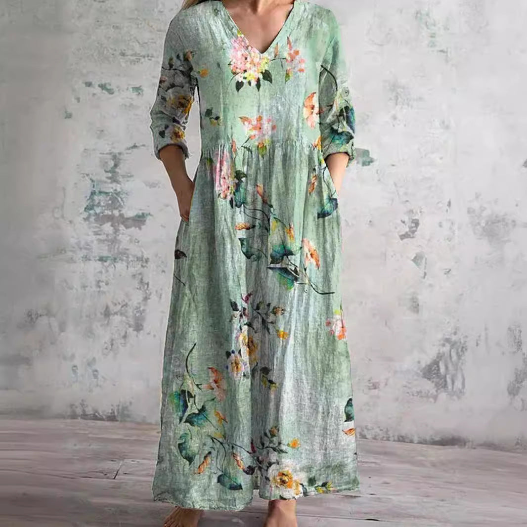 Dearyn | Dress with V-Neck and Floral Pattern