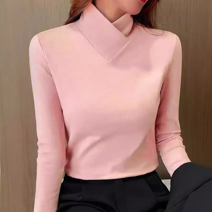 Liora Castelli | Elegant Turtleneck Fit