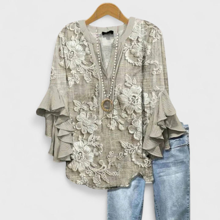 Isabella - Blouse with Elegant Flowers