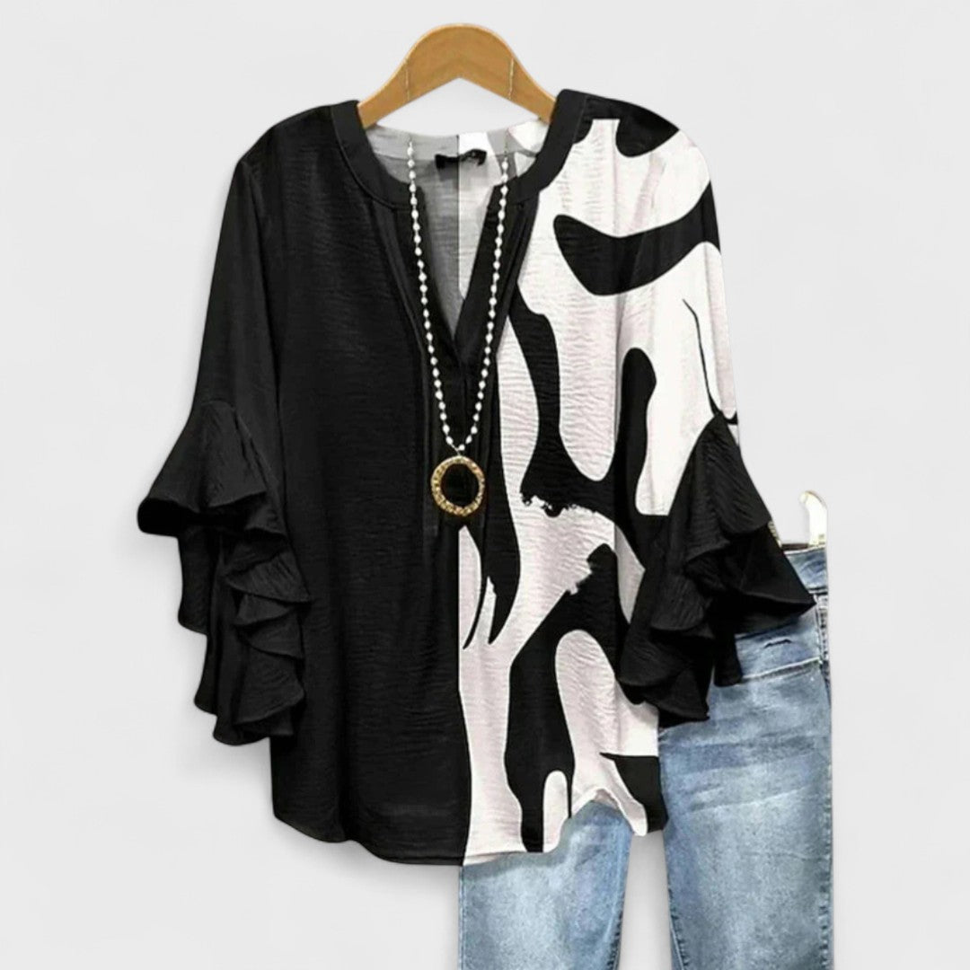 Isabella - Blouse with Elegant Flowers