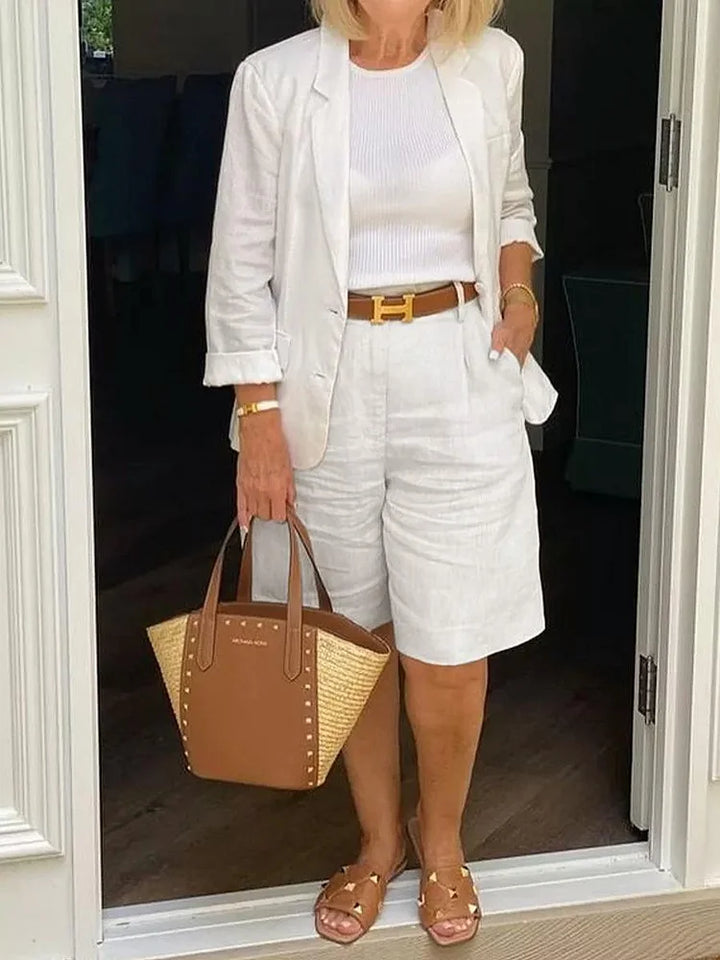 Elvora |  Blazer and shorts – a two-piece casual set