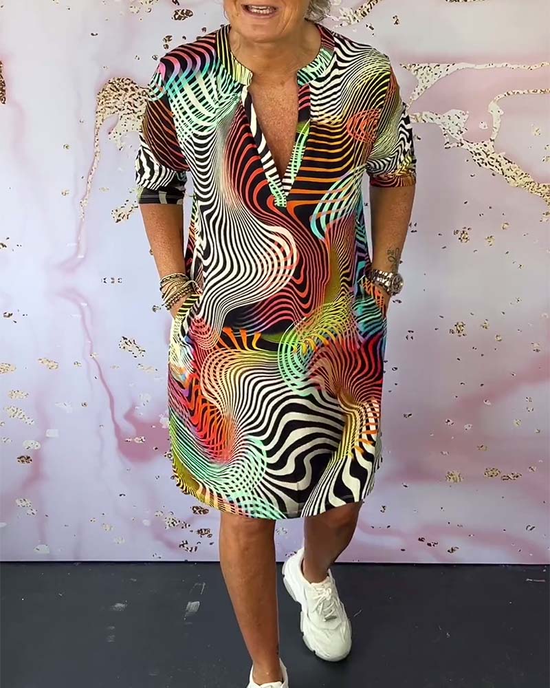 Ria™ | Colorful dress with a flattering V-neckline