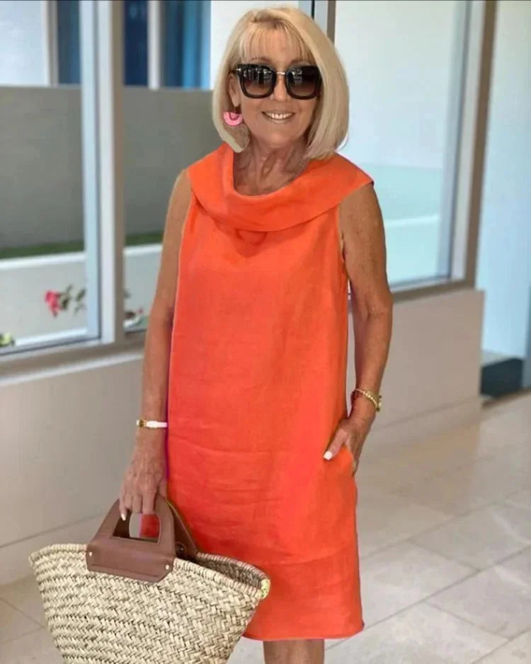 Perla – dress with round neckline