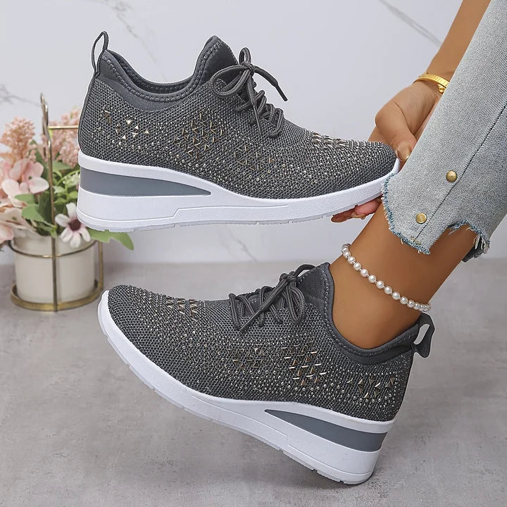 Tuyana – Fashionable orthopedic shoes