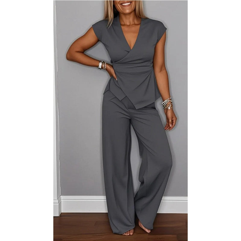 Palmira | Elegant Set with V-Neck Top and Wide-Leg Pants for Everyday Comfort